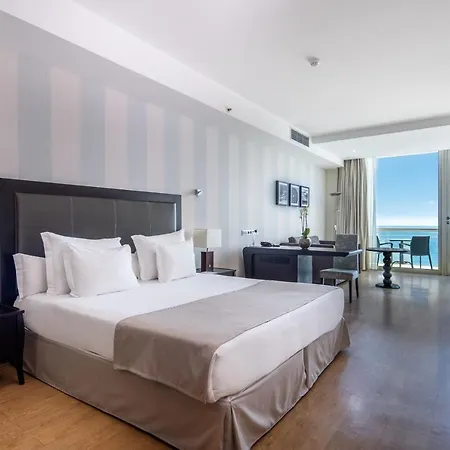 فندق Angra Marina أنغرا دو إِراويزو