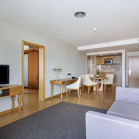 Angra Marina 5* أنغرا دو إِراويزو