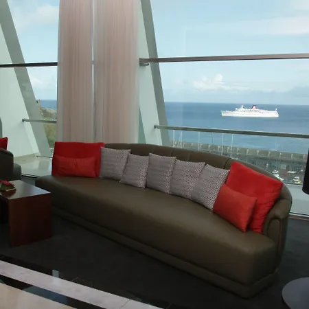 Angra Marina 5* Angra do Heroísmo