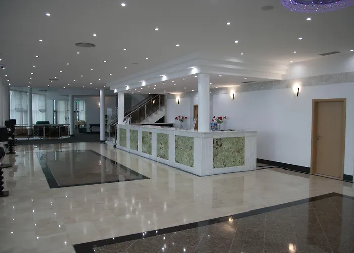 Angra Marina 5* Angra do Heroísmo