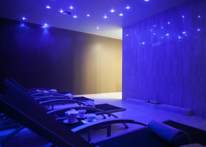 Hotel Angra Marina 5*