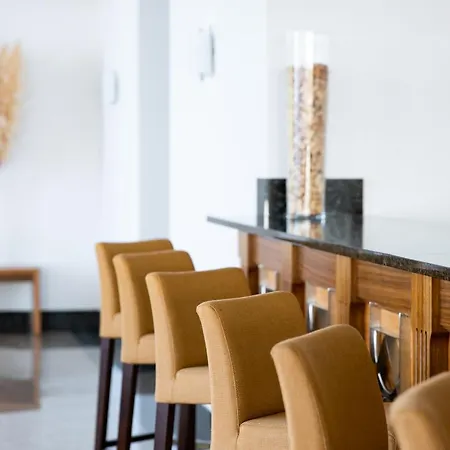 Angra Marina فندق أنغرا دو إِراويزو