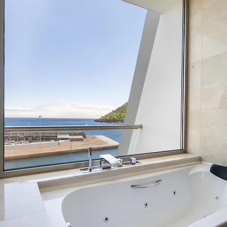 Angra Marina 5* أنغرا دو إِراويزو