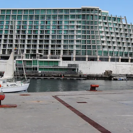Hotel Angra Marina 5*