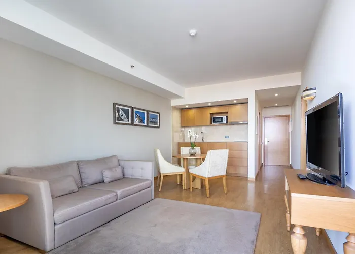 Angra Marina Otel Angra do Heroísmo